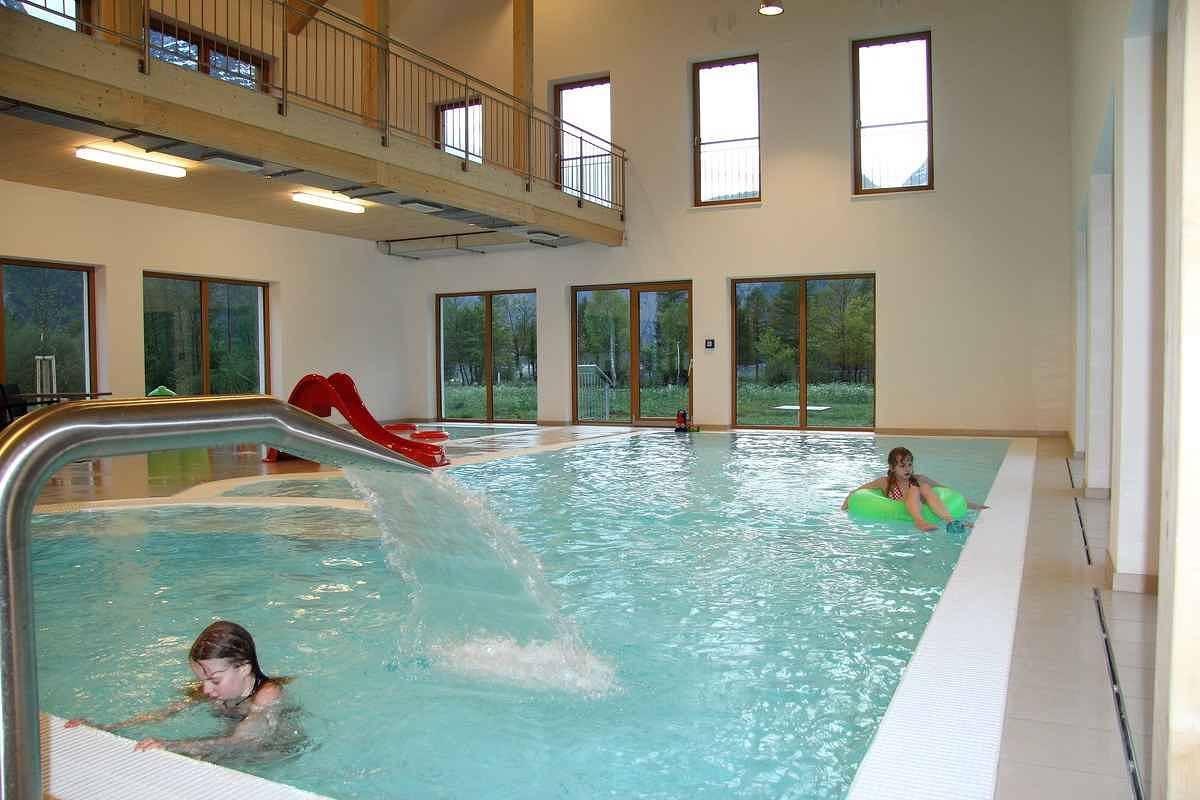 Vakantiehuis met binnenzwembad, wellness in Obertraun, Dachstein Salzkammergut, Oostenrijk voor 4 personen foto 23