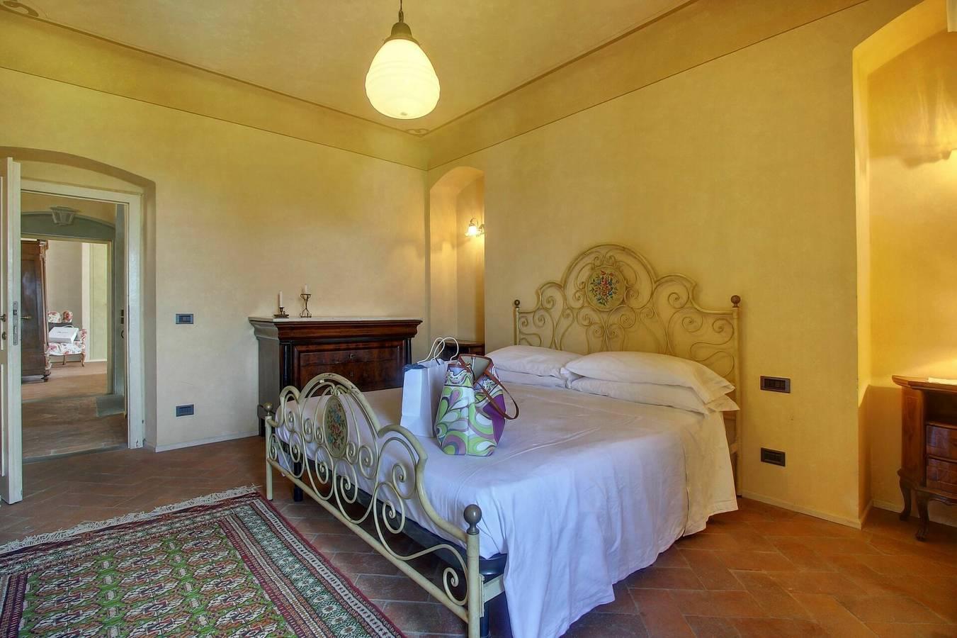 Villa Lucolena in Lucolena, Greve In Chianti, Italië voor 10 personen foto 24