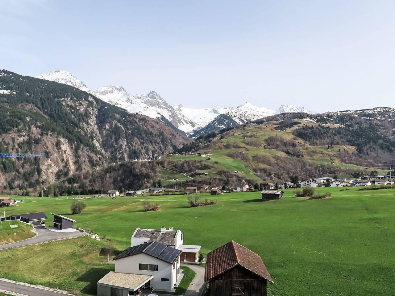 Vakantieappartement met binnenzwembad en zwembad in Disentis, Surselva, Zwitserland voor 2 personen foto 6