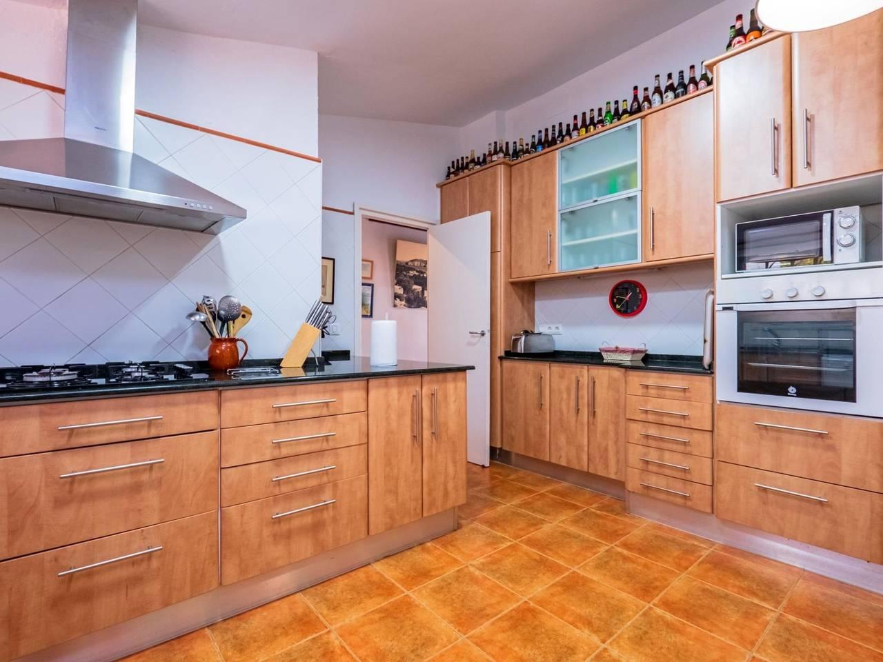 Vakantiehuis met balkon/terras in L'Escala, Upper Empordà, Spanje voor 12 personen foto 20