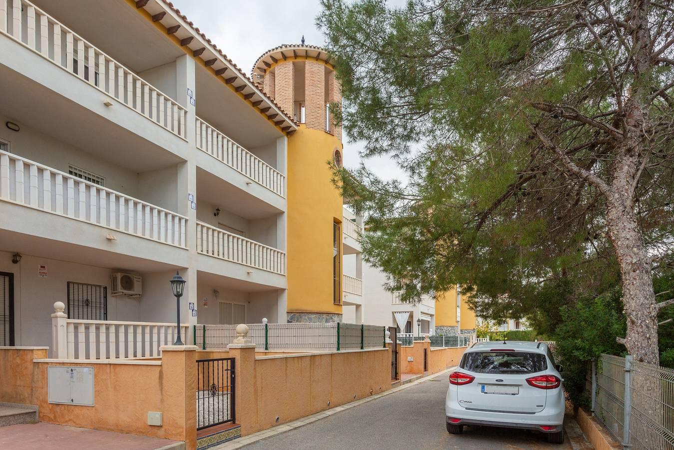 Vakantieappartement "Playa Golf 2" met wifi, tuin en terras in Lomas de Don Juan, Orihuela, Spanje voor 5 personen foto 19