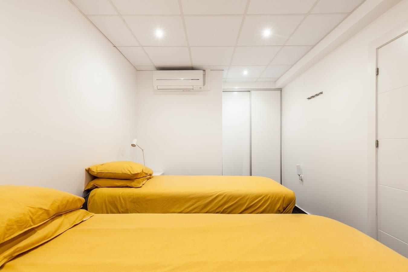 Villa "Casa Bos Orange" met Buitenzwembad en Whirlpool in Santa Pola, Costa Blanca, Spanje voor 16 personen foto 22
