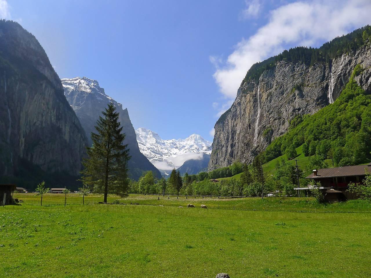 Staubbach in Lauterbrunnen, Interlaken-Oberhasli, Zwitserland voor 6 personen foto 23