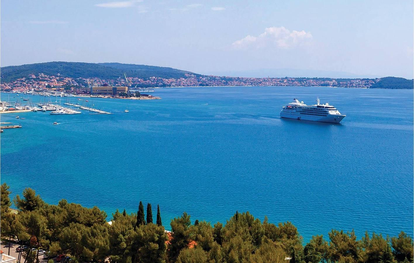Appartement aan zee met zwembad, terras en wifi – op 800 meter in Okrug Gornji, Čiovo, Kroatië voor 6 personen foto 24