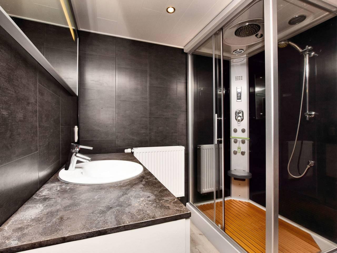 Moderne gezinswoning met wellness in Samrée, La Roche-en-Ardenne, België voor 8 personen foto 19