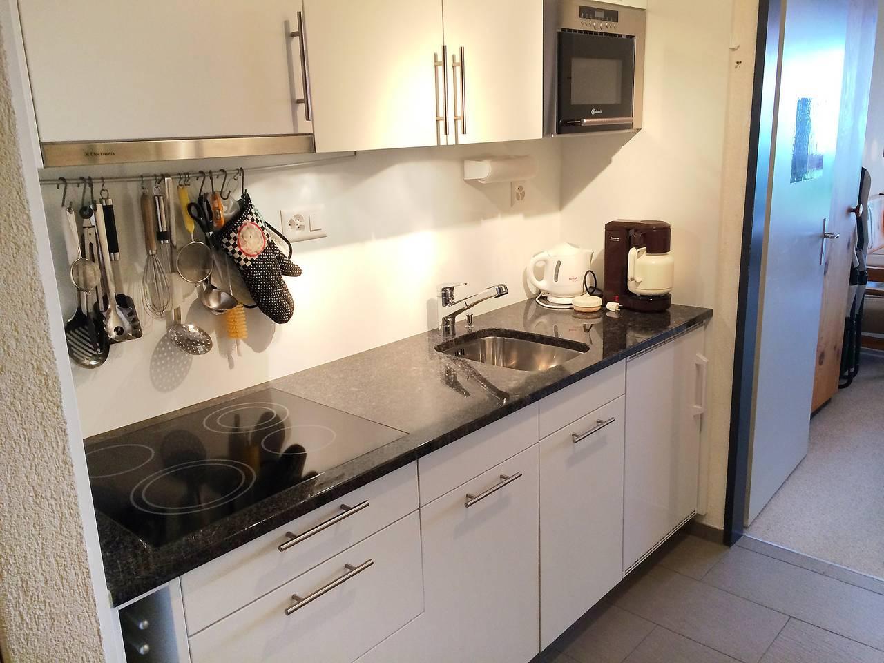 Vakantieappartement met binnenzwembad en zwembad in Disentis, Surselva, Zwitserland voor 4 personen foto 6