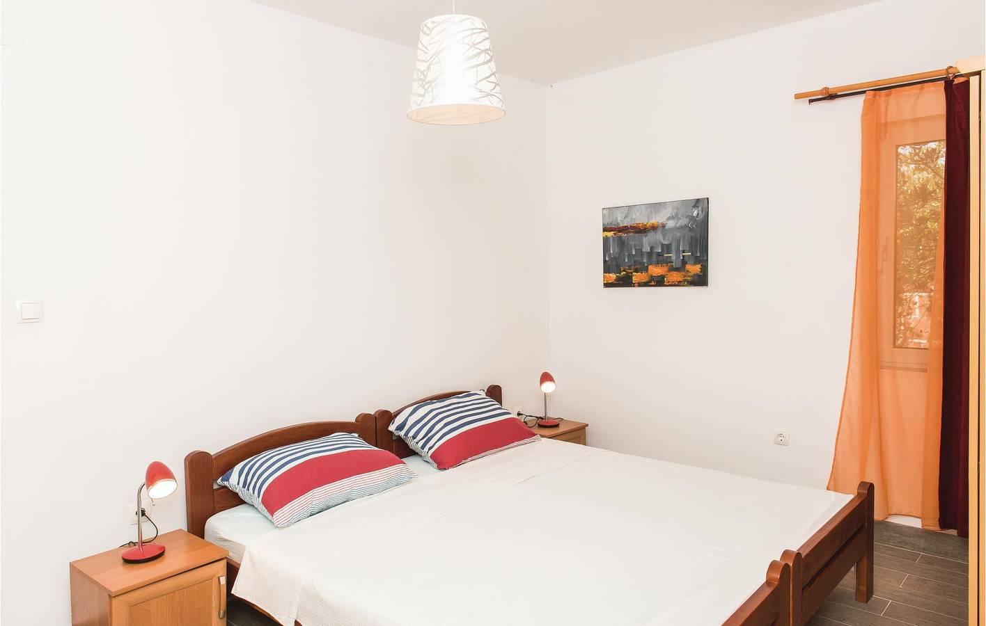 Charmant appartement van 135 m² met zwembad, terras en wifi nabij de rivier in Šibenik-Knin, Kroatië voor 10 personen foto 19