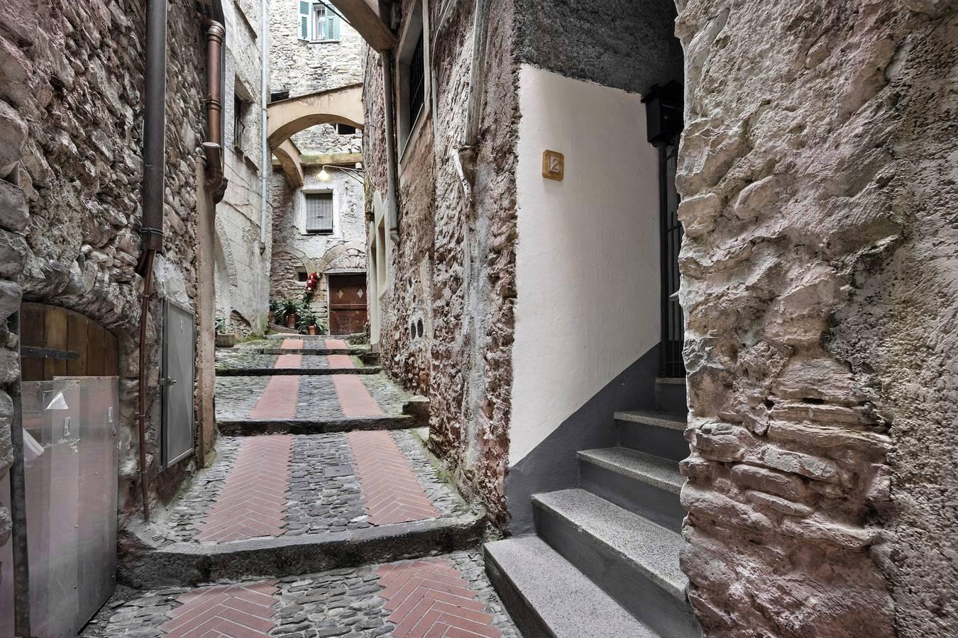Appartement "La stanza segreta platinum" met balkon & Wi-Fi in Dolceacqua, Italië voor 2 personen foto 22
