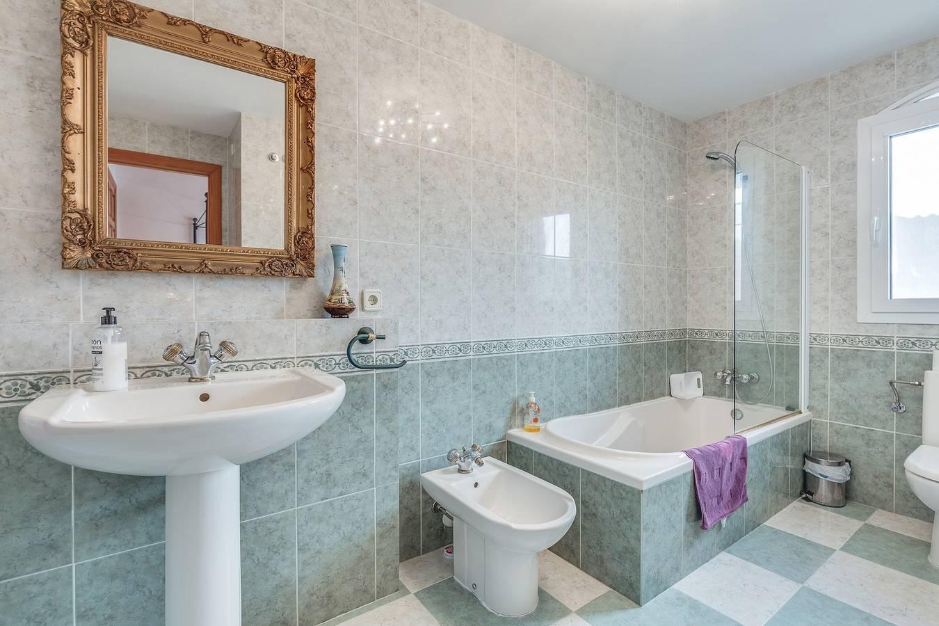 Villa met balkon in Playa de Alcúdia, Alcúdia, Spanje voor 8 personen foto 20