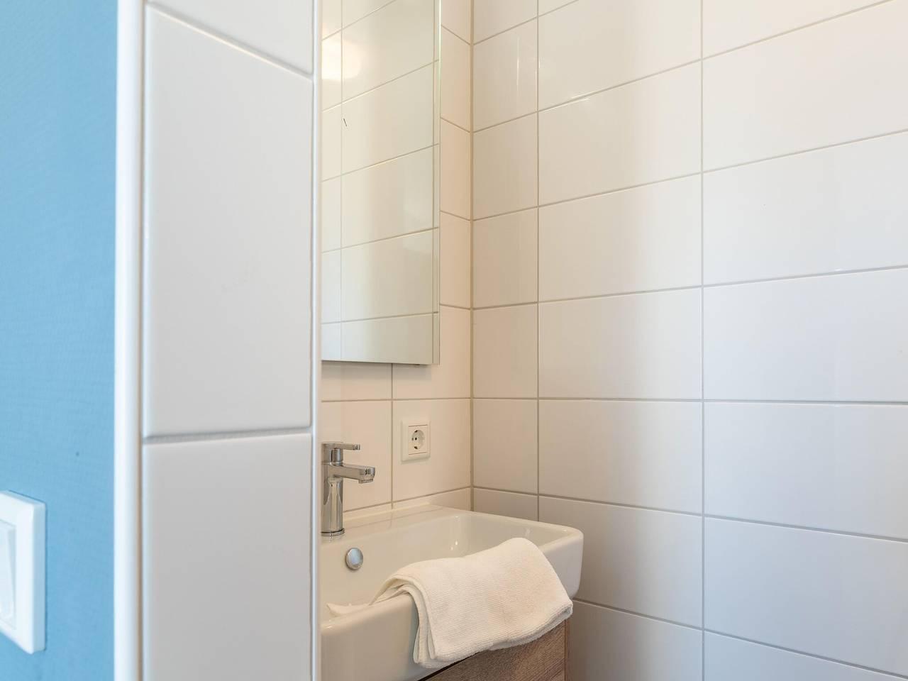 Vrijstaande villa met tuin, uitzicht en privacy in Scherpenisse, Nederlandse Noordzeekust, Nederland voor 12 personen foto 24