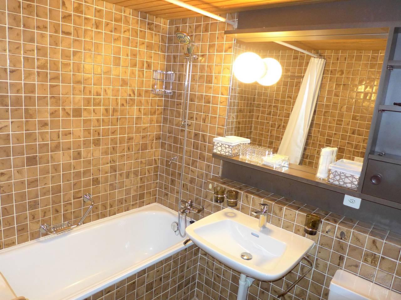 Vakantieappartement met sauna en binnenzwembad en 1 slaapkamer en balkon in Crans-Montana, Zwitserland voor 2 personen foto 19