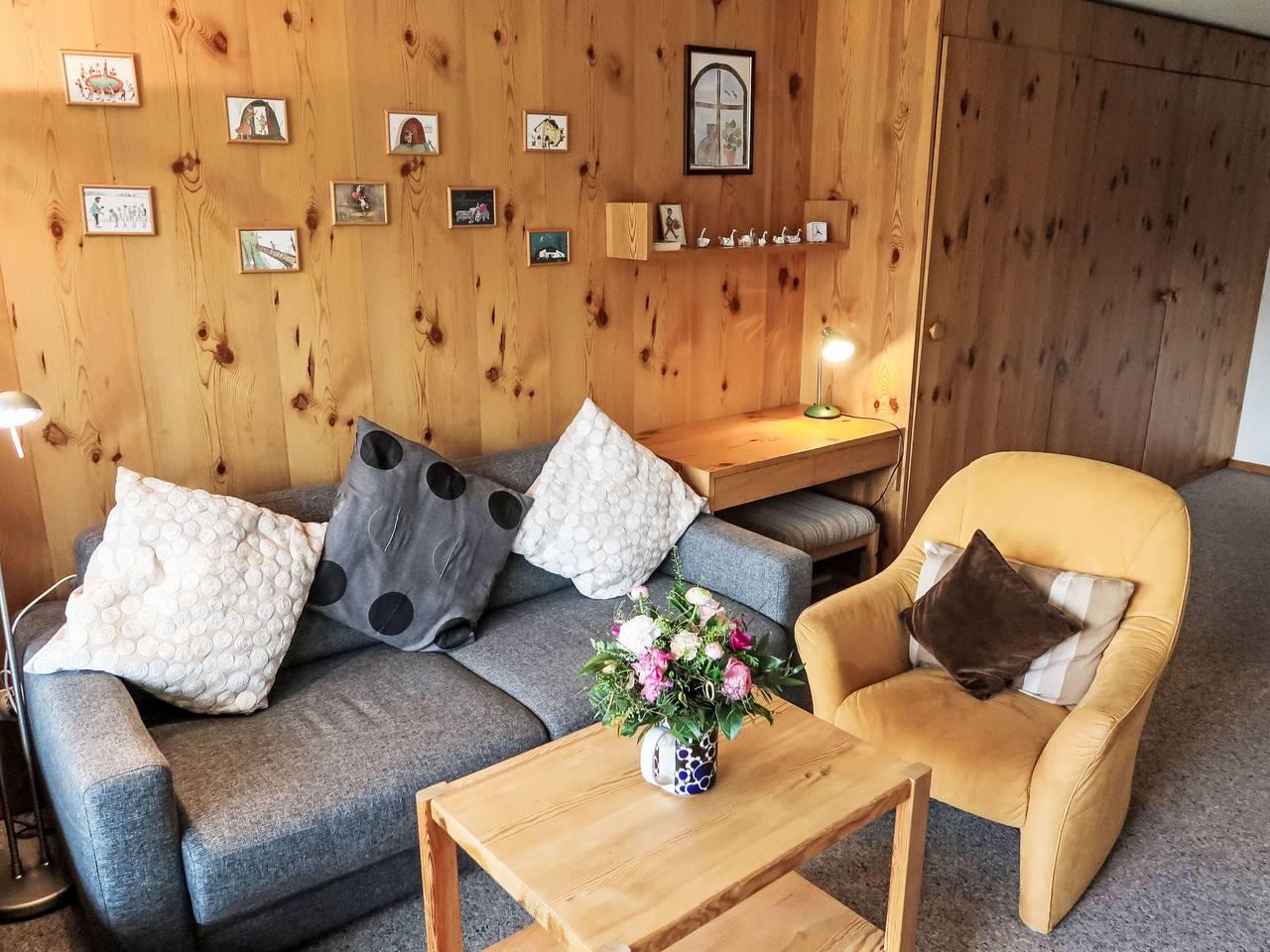 Vakantieappartement met binnenzwembad en zwembad in Disentis, Surselva, Zwitserland voor 2 personen foto 7