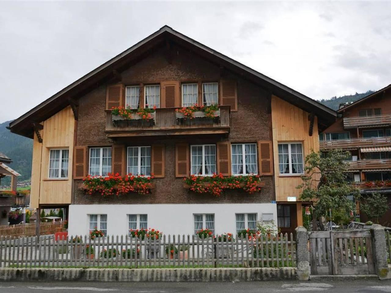 Beatrice in Saanenmöser, Zweisimmen, Zwitserland voor 4 personen foto 2