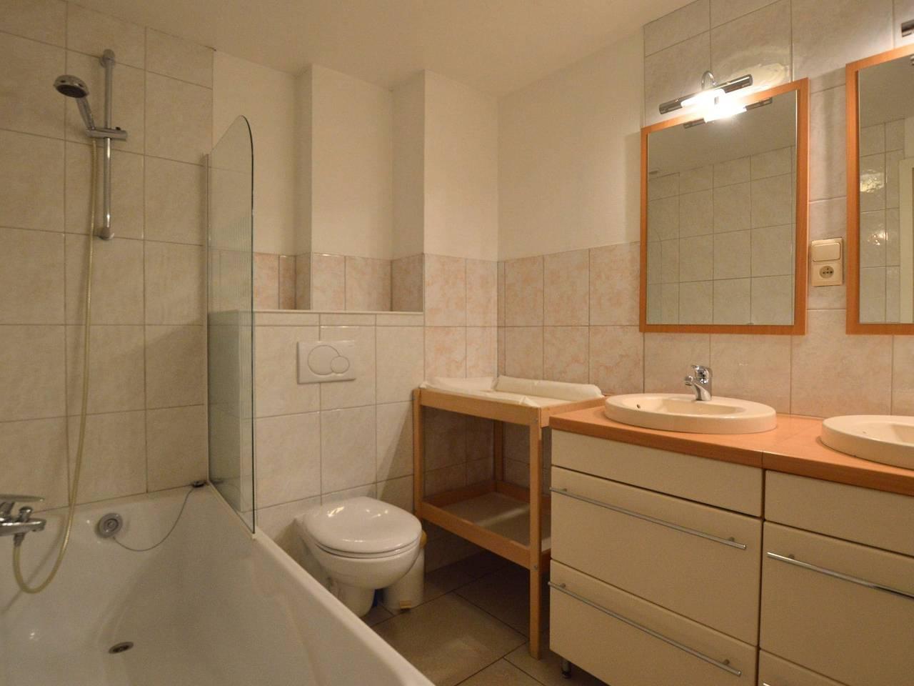 Vakantiehuis in Robertville bij Meer & Sauna in Robertville (België), Weismes, België voor 13 personen foto 19