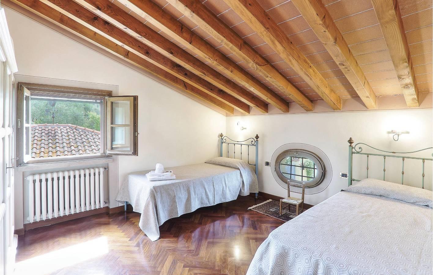 Toscane Appartement met zwembad & parkeerplaats. in Palaia, Provincie Pisa, Italië voor 12 personen foto 23