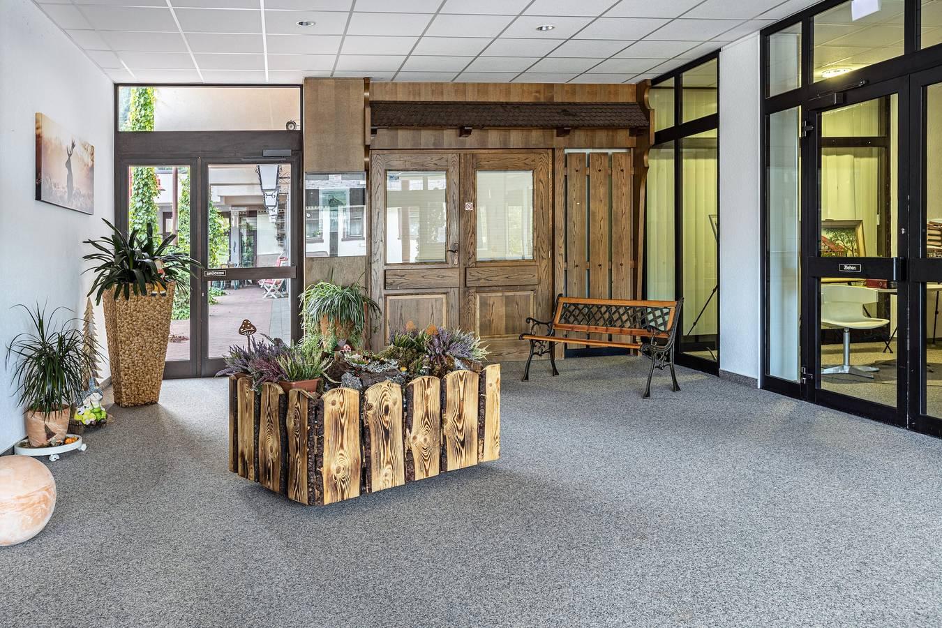 Modern appartement "Luzia" met zwembad in Schönwald im Schwarzwald, Zuidelijk Zwarte Woud, Duitsland voor 4 personen foto 21