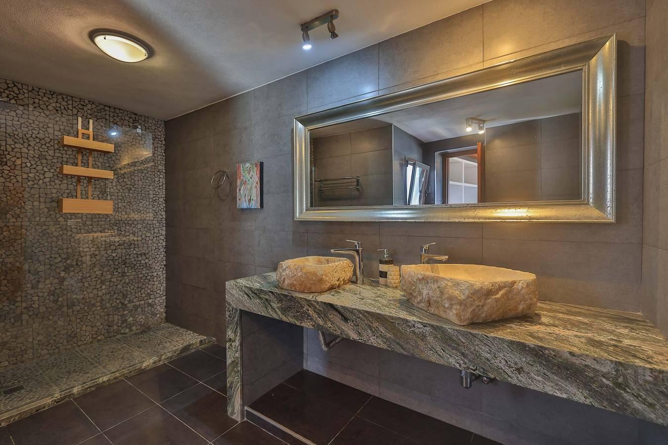 Villa Kumharas in Ibiza, Spanje voor 10 personen foto 24