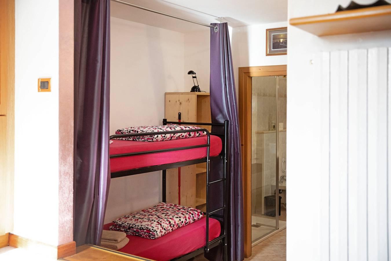 Appartement Chalet Maffins 1 bij de skiliften in Livigno (Town), Livigno, Italië voor 8 personen foto 19