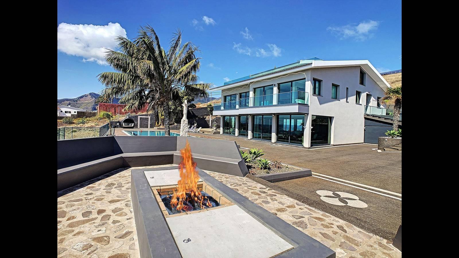 Vakantiehuis met zwembad in Caniçal, Portugal voor 10 personen foto 21
