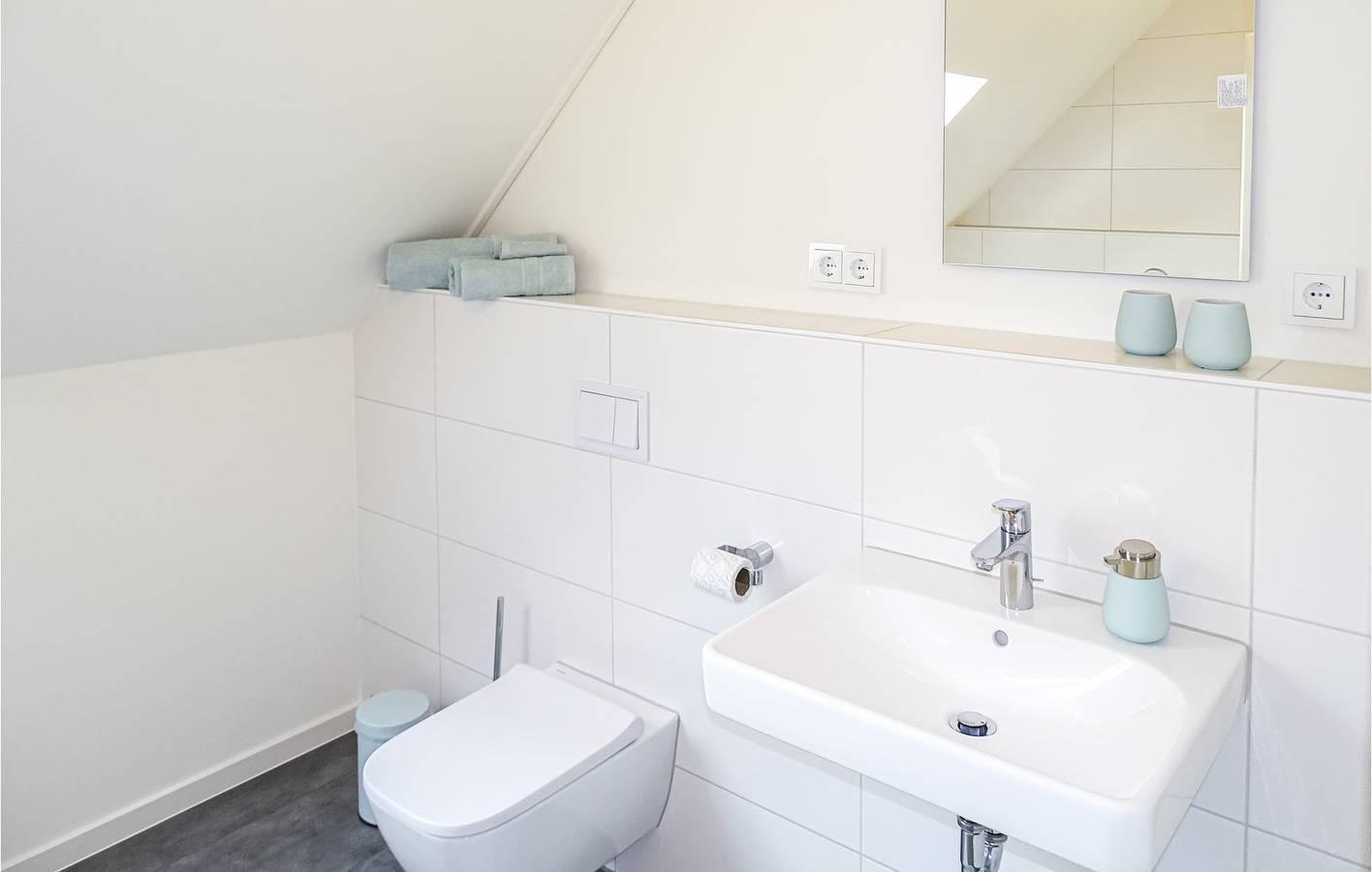 Büsum Getaway: 108m² Appartement, TV, Parkeren, Strand 1.5km in Büsum, Dithmarschen, Duitsland voor 6 personen foto 20