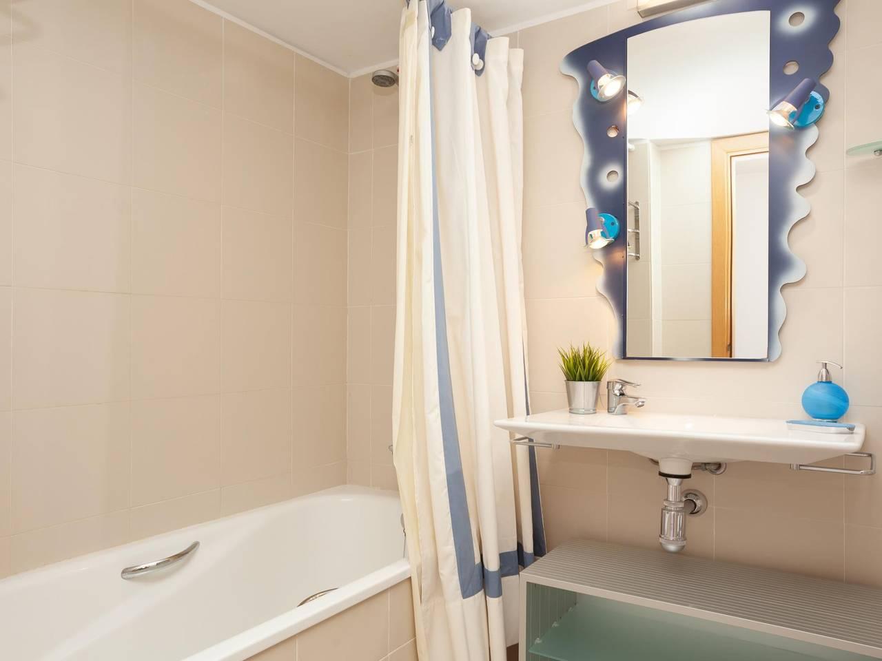 Vakantieappartement met terras in Costa Brava, Spanje voor 6 personen foto 23