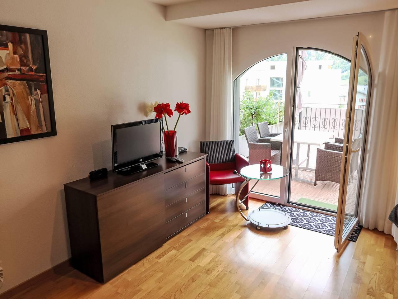 Vakantieappartement met jacuzzi en hottub in Leukerbad, Wallis, Zwitserland voor 2 personen foto 3