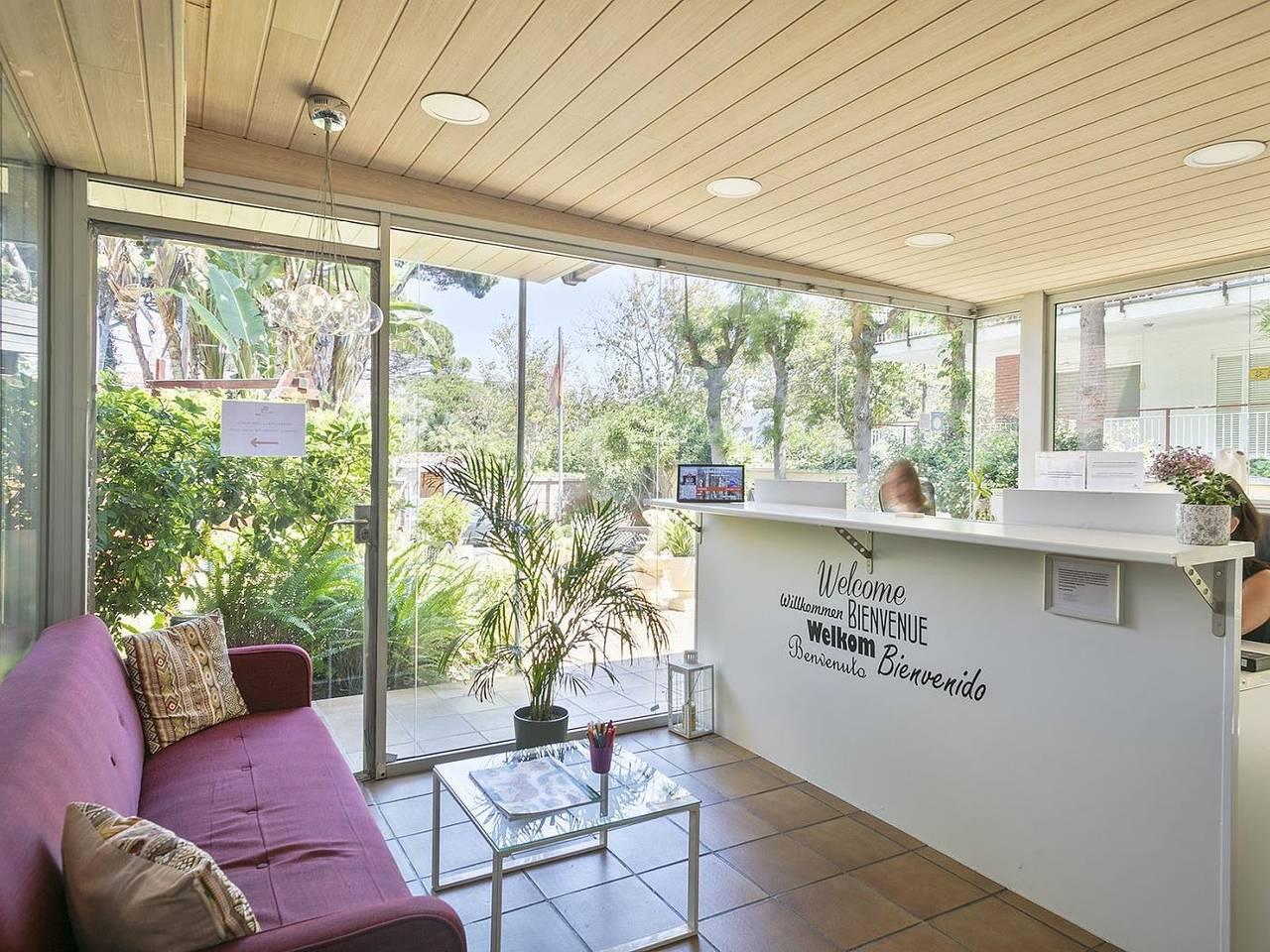 Zonnig en comfortabel appartement in Castelldefels, Baix Llobregat, Spanje voor 3 personen foto 20