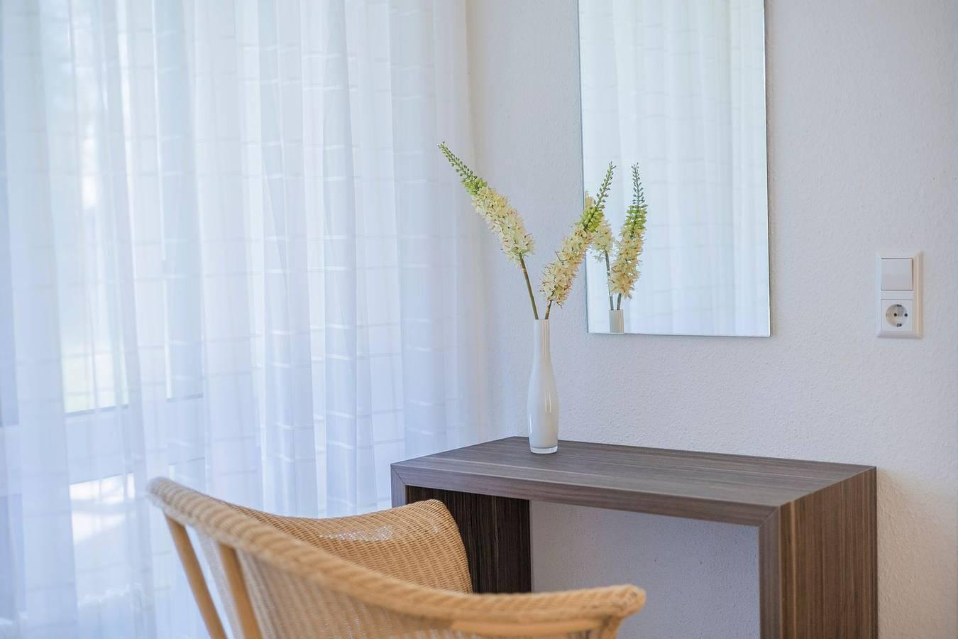 Vakantieappartement met terras en 1 slaapkamer in Immenstaad am Bodensee, Duitsland voor 4 personen foto 19