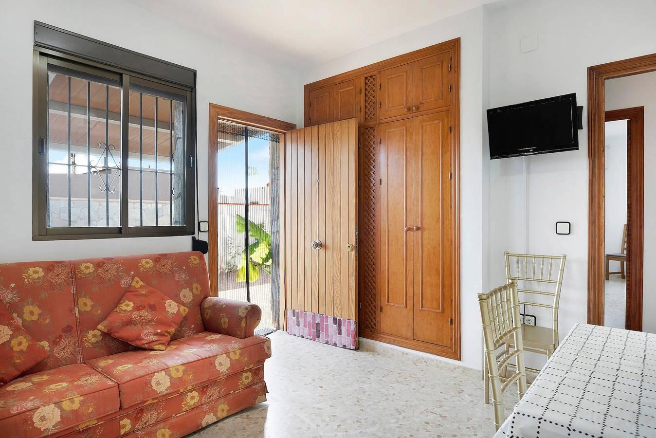 "Casa Isabel" vlak bij zee met zwembad, airco, Wi-Fi in Conil de la Frontera, Costa de la Luz, Spanje voor 4 personen foto 19
