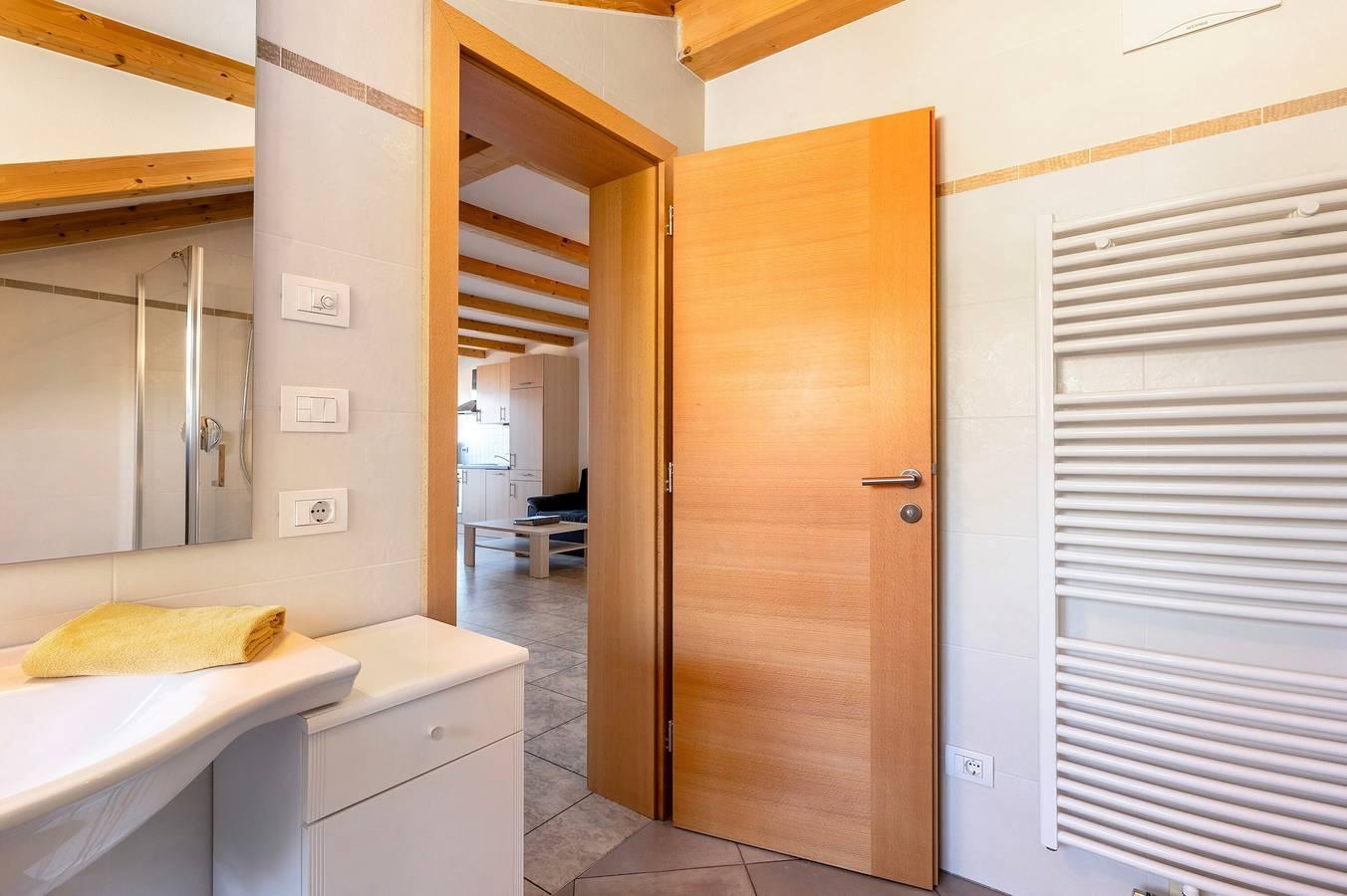 Appartement 'Kastelaz' met uitzicht op de bergen in Tramin an der Weinstraße, Nonsberggruppe, Italië voor 4 personen foto 23