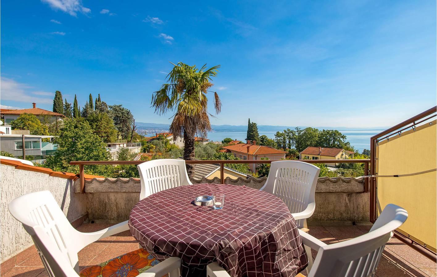 Vakantieappartement in Ika foto 3