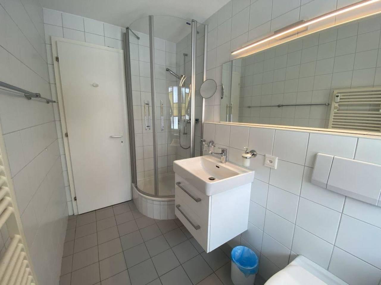 Suzanne Nr. 22 in Saanenmöser, Saanen, Zwitserland voor 4 personen foto 24