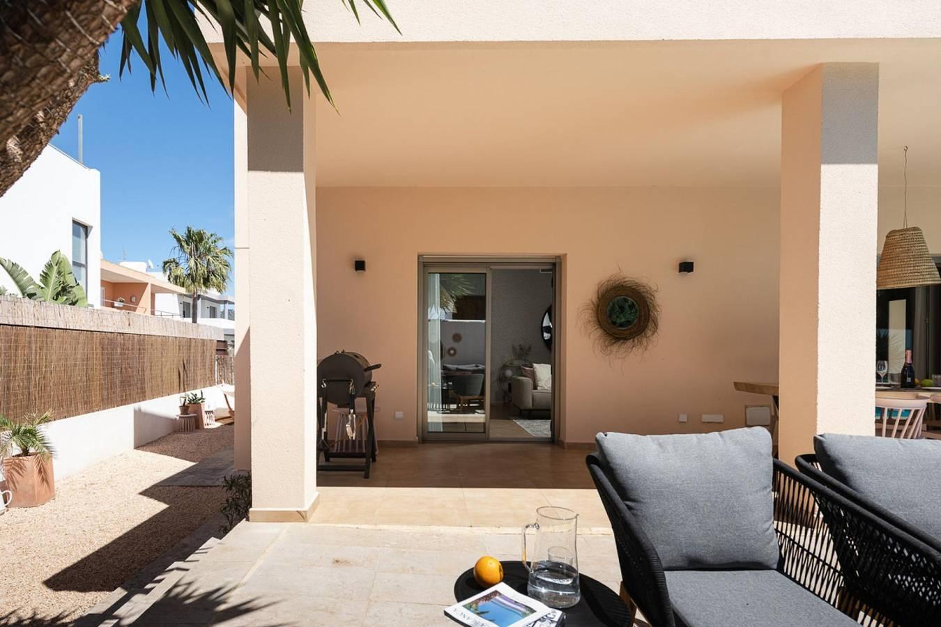 Vakantiehuis met zwembad en airconditioning in Ibiza, Spanje voor 6 personen foto 21