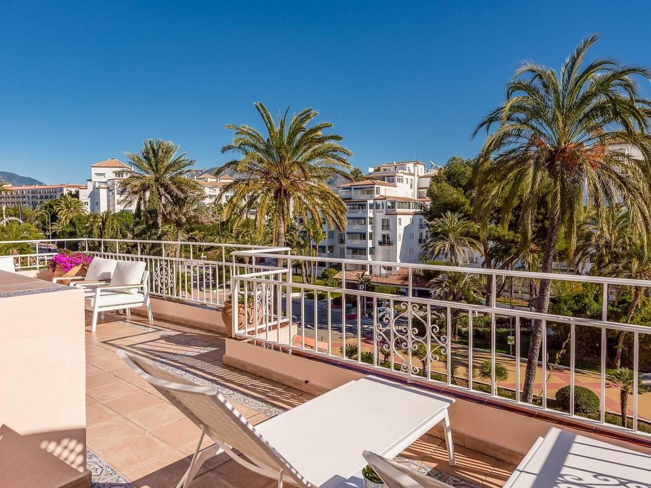 Penthouse in Andalucía del Mar for 4 people | Adm 2-403 in Medina Gardens, Marbella, Spanje voor 4 personen foto 19