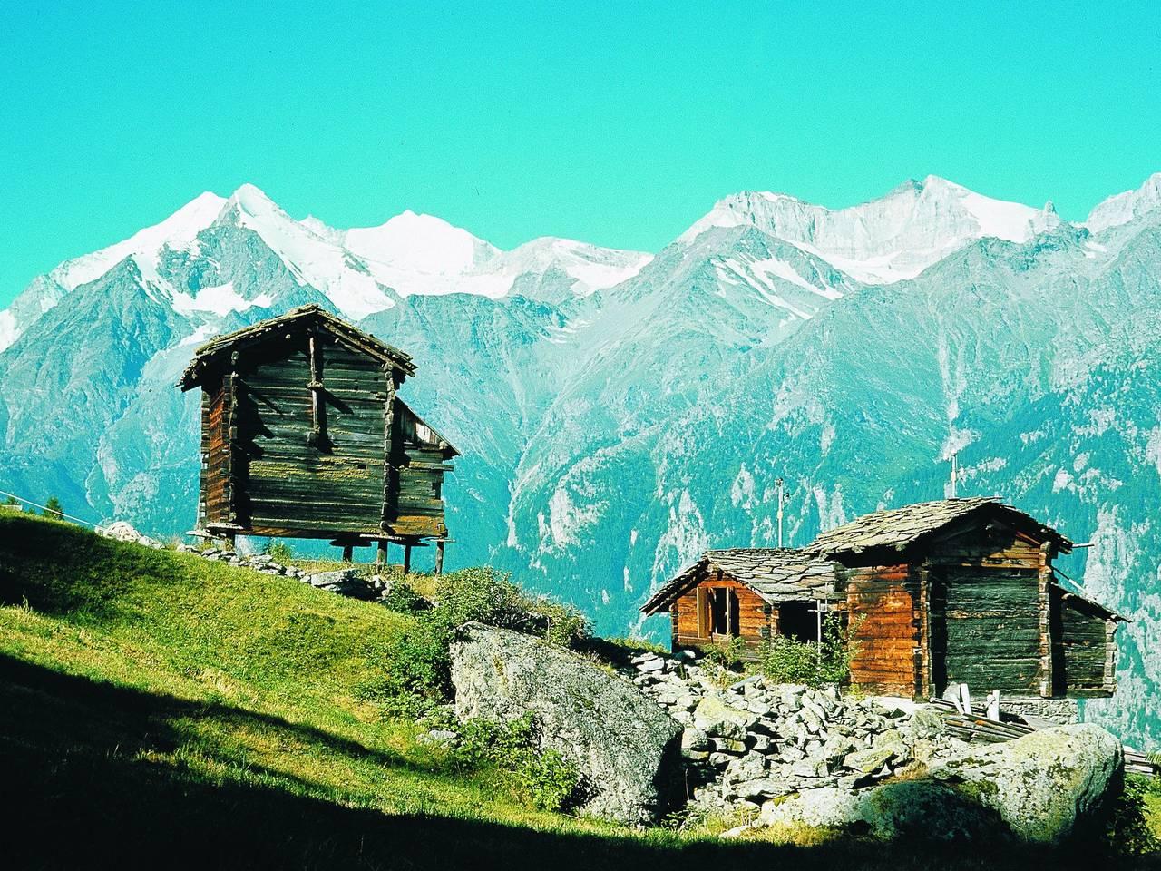 Licht chalet met terras in Randogne, Zwitserland voor 10 personen foto 23