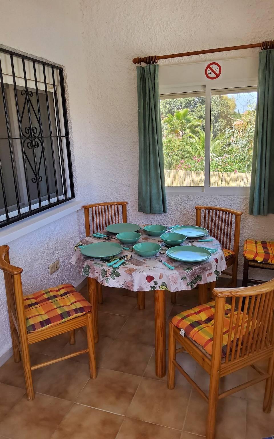 Villa 'Rosa - La Marina Urbanisation' met Wi-Fi, A/C, Terrassen in San Fulgencio, Costa Blanca, Spanje voor 5 personen foto 19