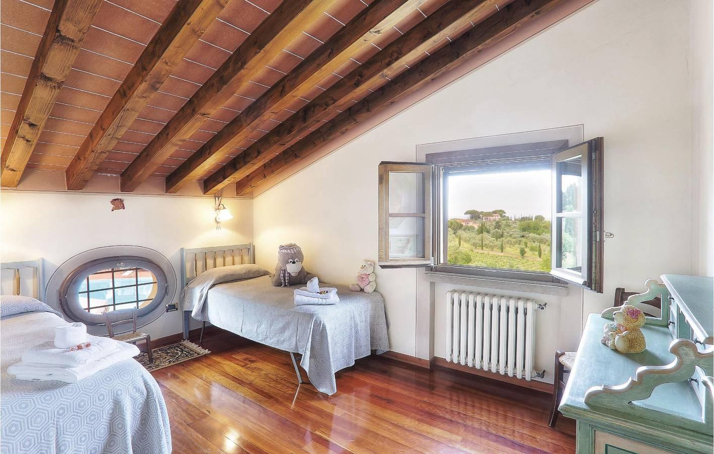 Toscane Appartement met zwembad & parkeerplaats. in Palaia, Provincie Pisa, Italië voor 12 personen foto 22