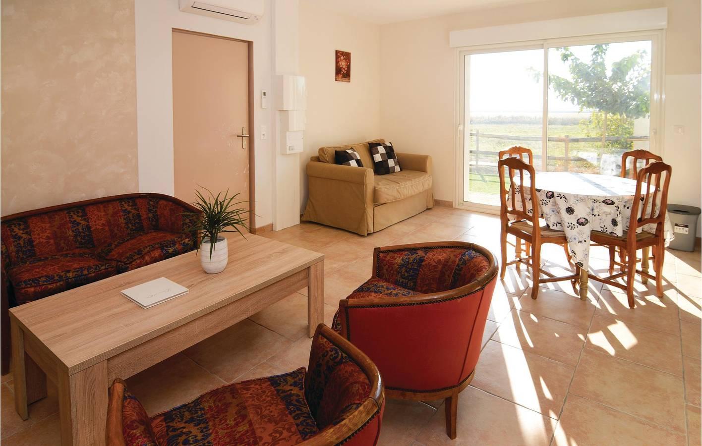 Appartement aan de Rhône: AC, zwembad, parkeerplaats & WiFi! in Le Sambuc, Arles, Frankrijk voor 4 personen foto 24