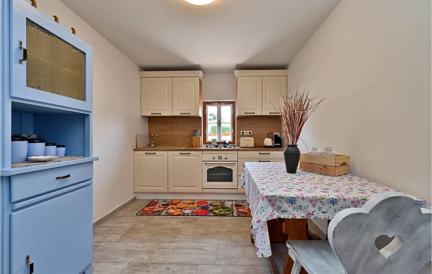 Charmant appartement met 2 slaapkamers, zwembad, wifi en terras in Varaždin, Kroatië voor 8 personen foto 23