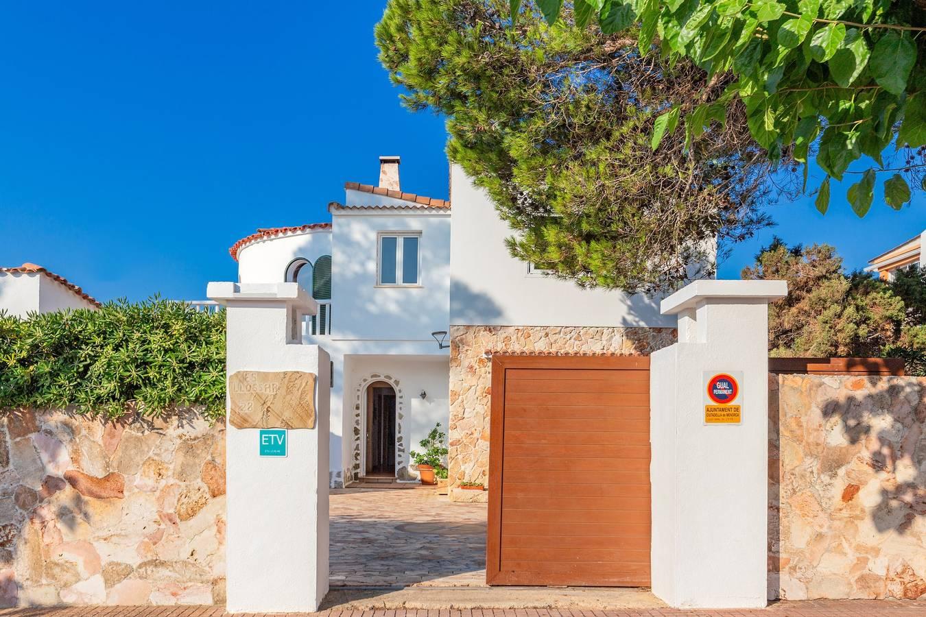 Vakantiehuis 'Chalet Es Llossar' met privé zwembad, privé terras in Cala Blanes, Ciutadella, Spanje voor 7 personen foto 24