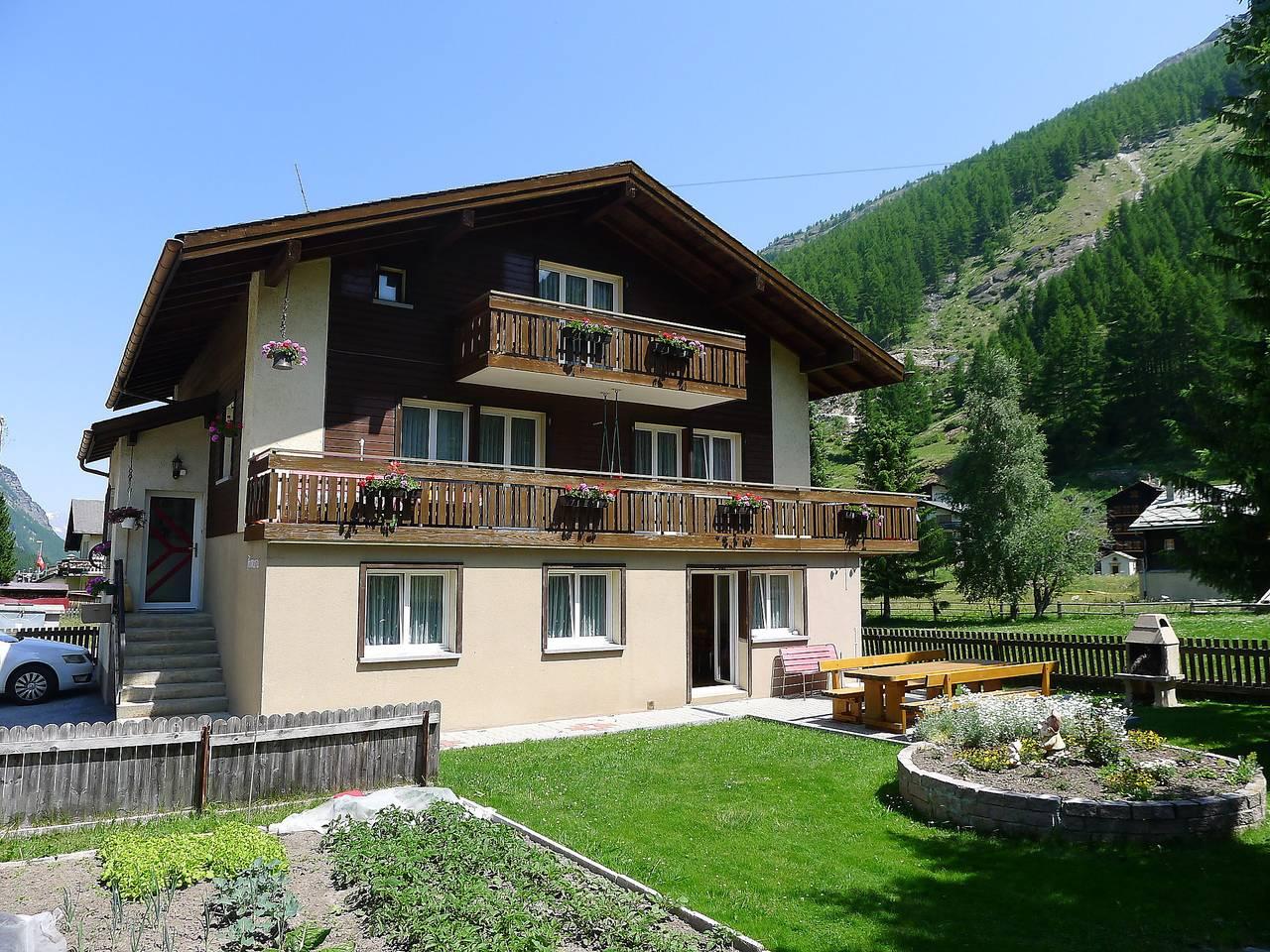 Vakantieappartement in Saas-Grund, Zwitserland voor 4 personen