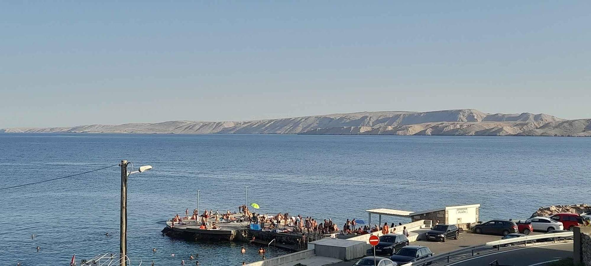 Vakantiewoning met zeezicht op 50 meter van het strand in Karlobag, Kroatië voor 4 personen foto 24