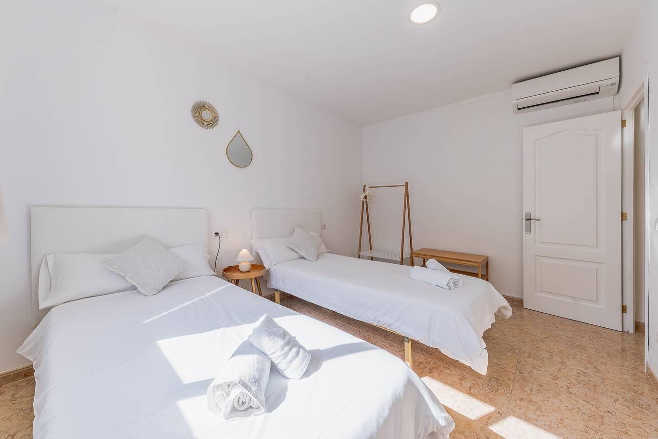 Villa Bahía de Palma in Cala Vinyes, Calvià, Spanje voor 12 personen foto 22