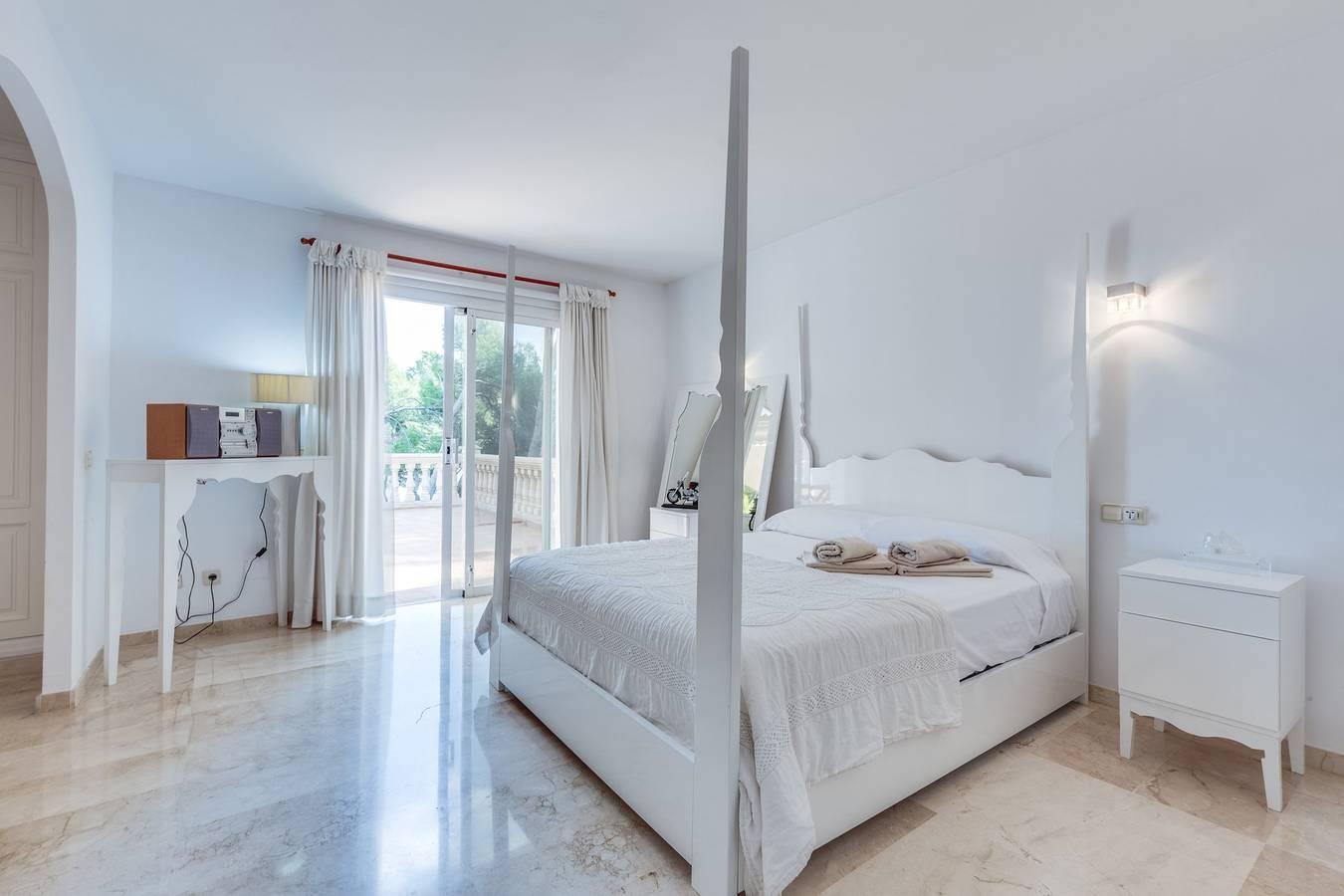 Villa met balkon in Playa de Alcúdia, Alcúdia, Spanje voor 8 personen foto 24