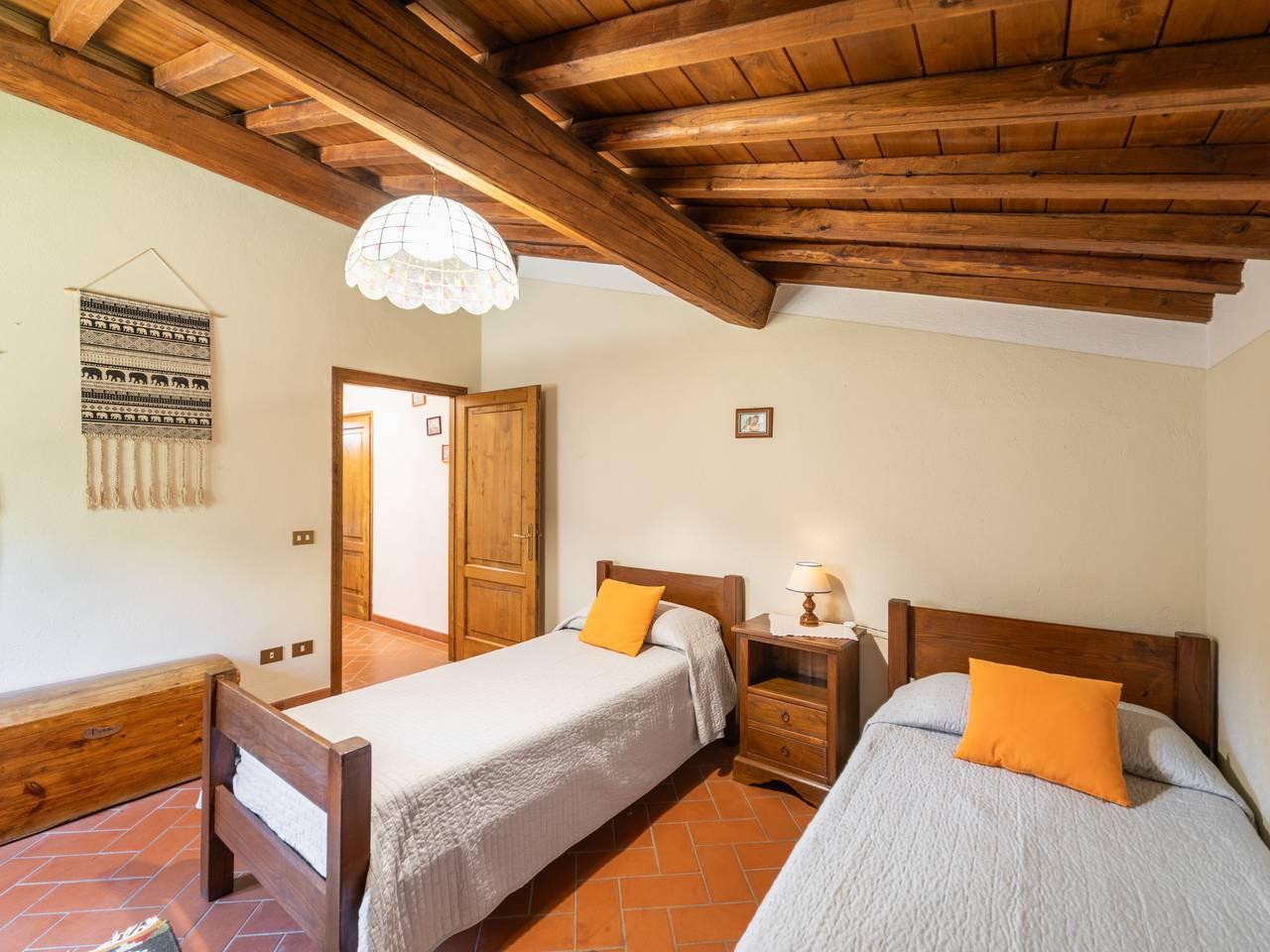 Podere Le Coste in Loro Ciuffenna, Valdarno, Italië voor 12 personen foto 21