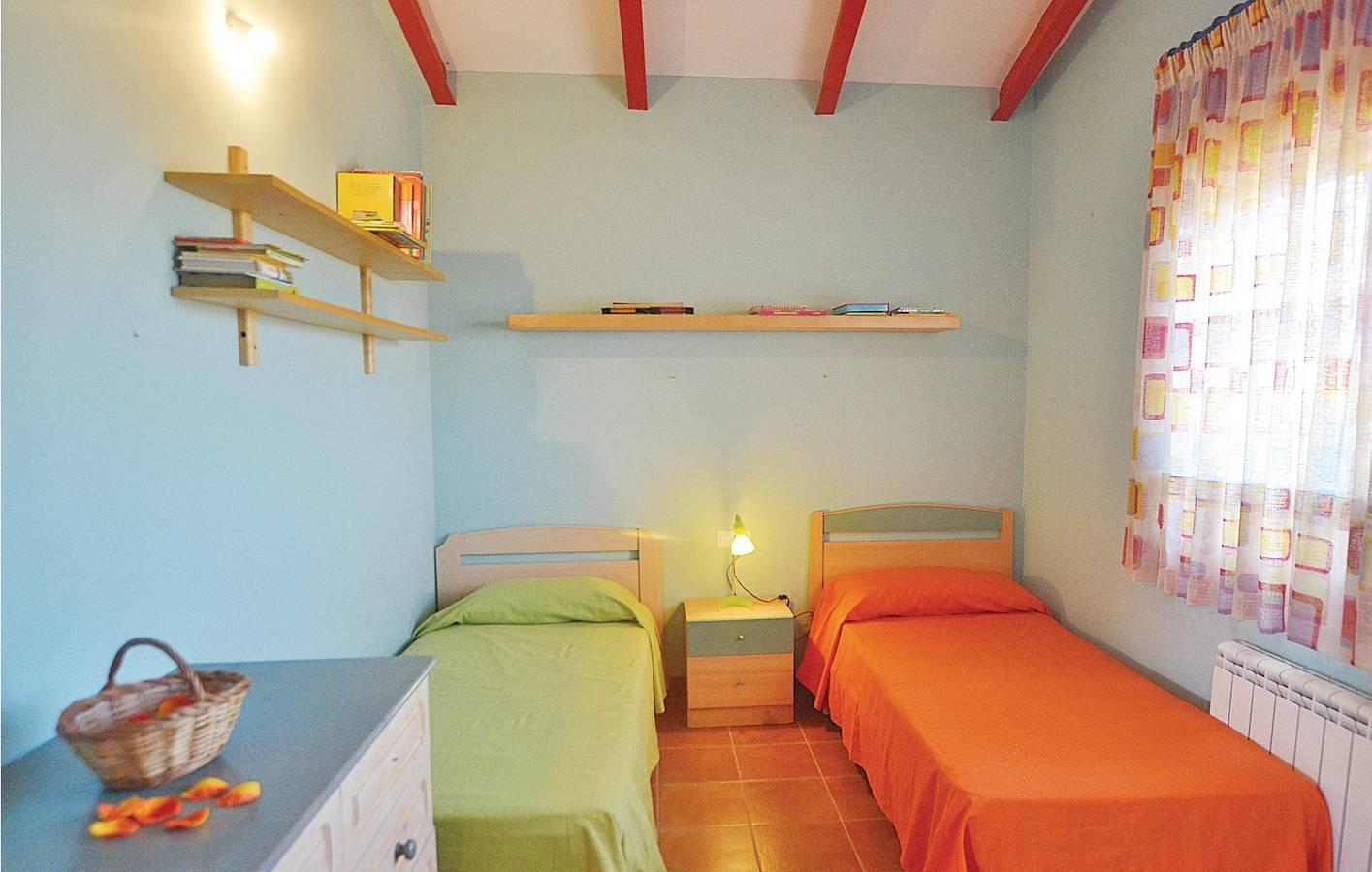 Appartement met zeezicht, terras en parkeerplaats in Santa Susanna, Costa del Maresme, Spanje voor 14 personen foto 24