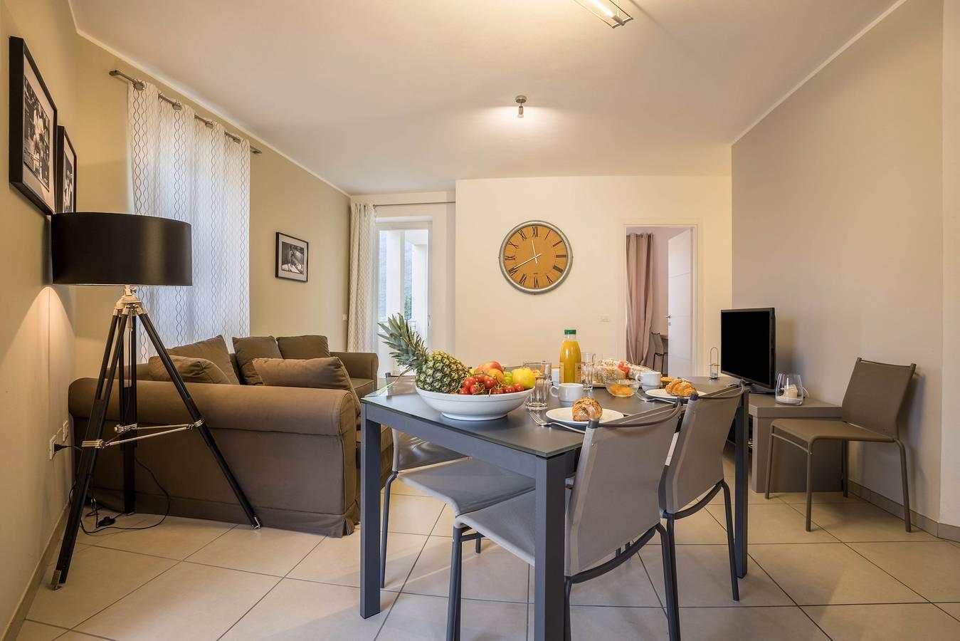 Appartement 'La Villa Tesoro' met Uitzicht op het Meer, Gedeeld in Tignale, Garda Bergen, Italië voor 6 personen foto 20