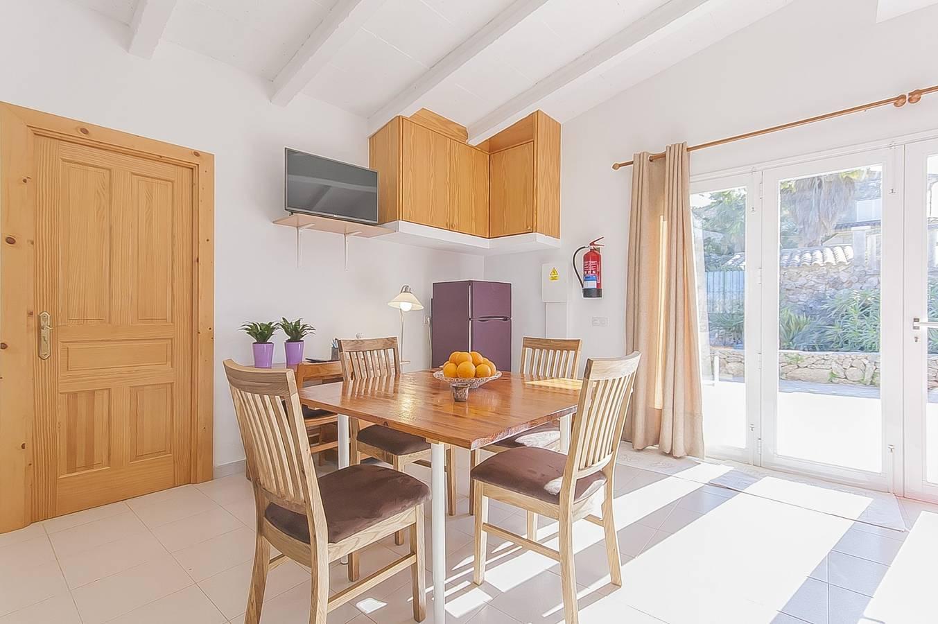 Sa Caseta de Vernissa in Santa Margalida, Noord-Mallorca, Spanje voor 4 personen foto 24