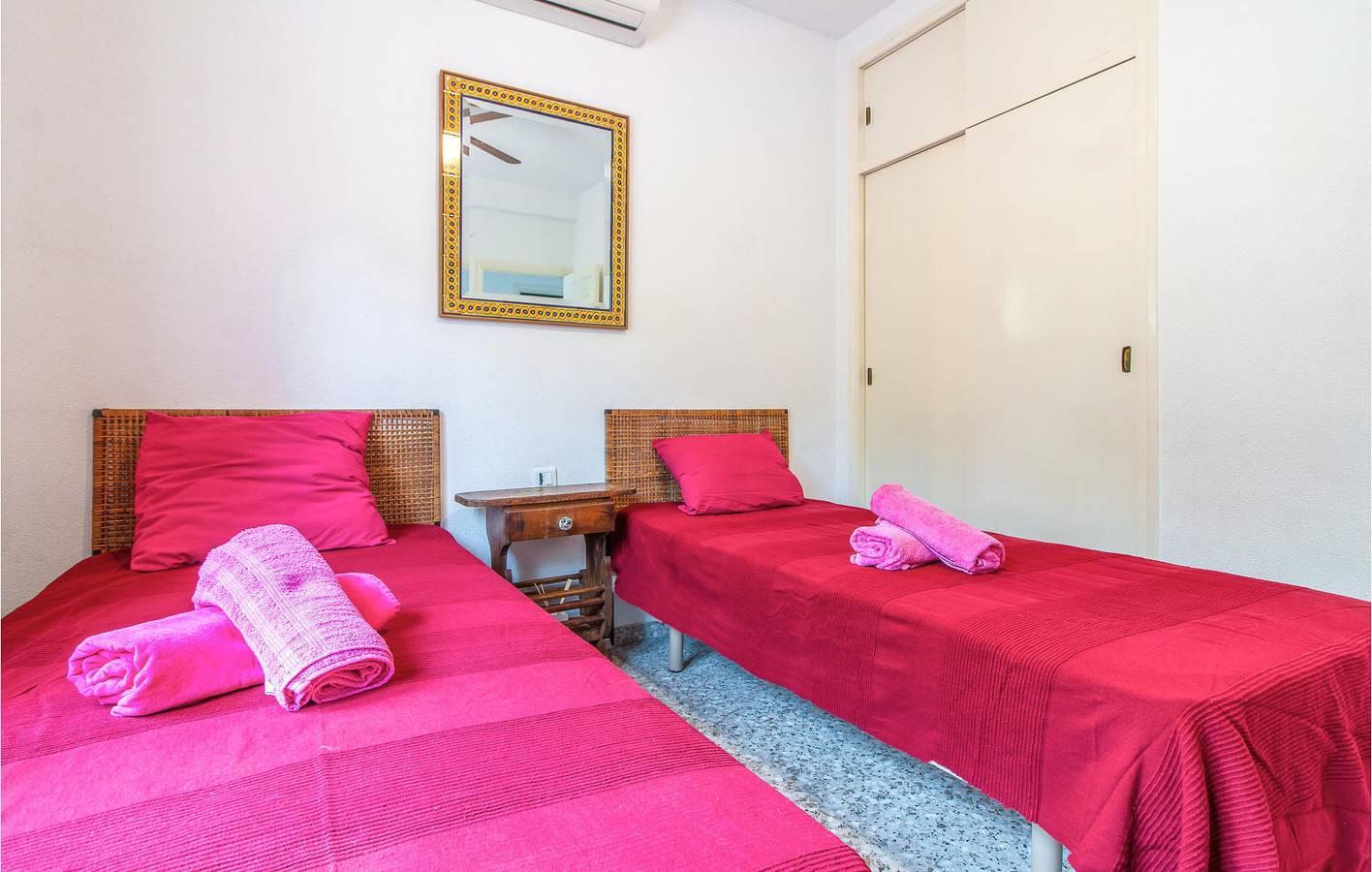 Appartement met zeezicht, zwembad en parkeerplaats in cala Piteres (el Campello), El Campello, Spanje voor 8 personen foto 24