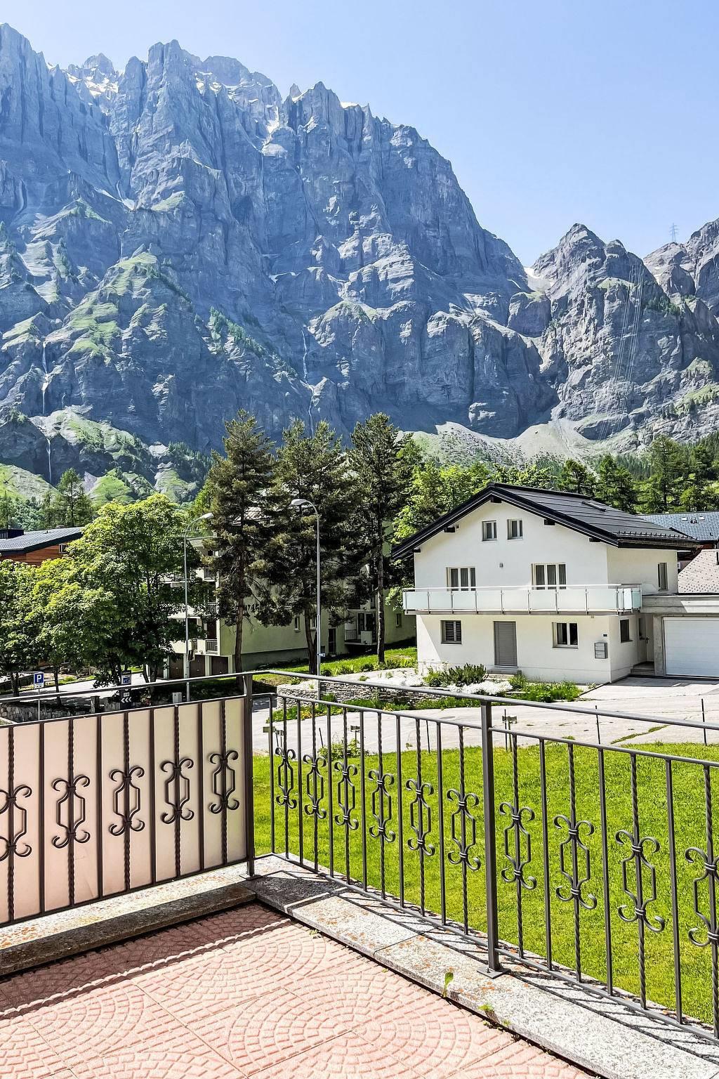 Vakantieappartement met jacuzzi en hottub in Leukerbad, Wallis, Zwitserland voor 2 personen foto 13